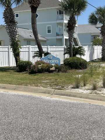 921 Nautilus Ct, Pensacola, FL 32507