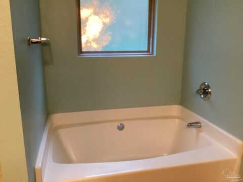 196 Millet Cir, Cantonment, FL 32533