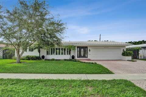 2210 NE 61st Ct, Fort Lauderdale, FL 33308
