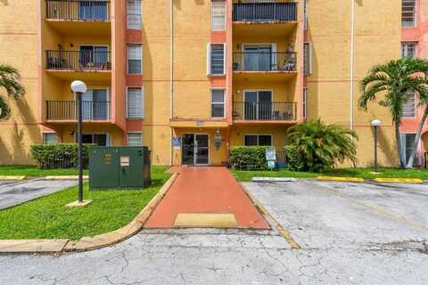 4805 NW 7th St, Miami, FL 33126