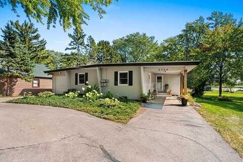 5984 LAKE Road, OSHKOSH, WI 54902