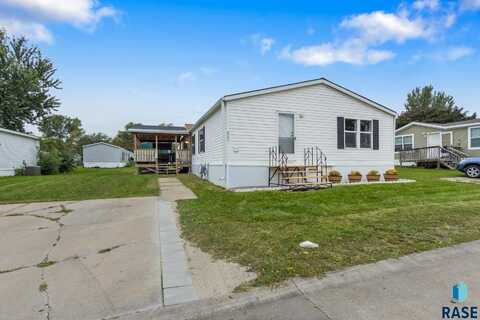 805 N Nunda Pl, Sioux Falls, SD 57107