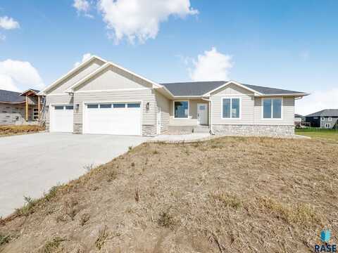 6508 E Fieldview St, Sioux Falls, SD 57110