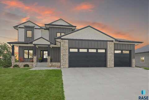8401 E Sassafras St, Sioux Falls, SD 57110