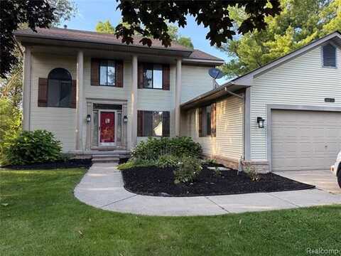 2732 Bayberry Drive, Waterford, MI 48329
