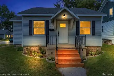 1217 MANSFIELD Street, Port Huron, MI 48060