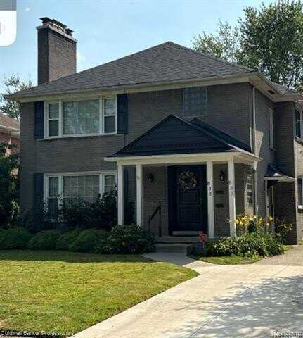 835 Harcourt Road, Grosse Pointe Park, MI 48230