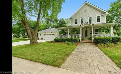 120 S 5th Street, Brighton, MI 48116