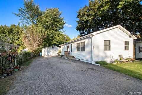 336 Raven Street, Lapeer, MI 48446