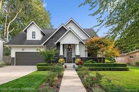 928 Montrose Avenue, Royal Oak, MI 48073