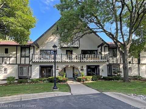 42160 Woodward Avenue, Bloomfield Hills, MI 48304