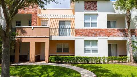 10520 SW Stephanie Way, Port Saint Lucie, FL 34987