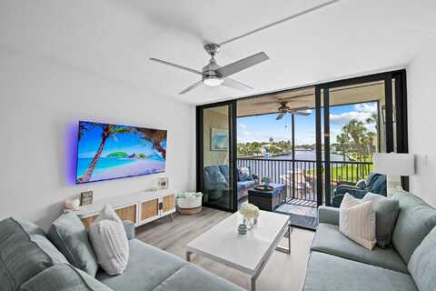15 Royal Palm Way, Boca Raton, FL 33432