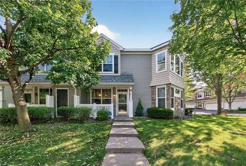 1632 Legacy Parkway E, Maplewood, MN 55109