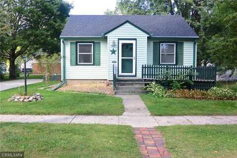 1421 14th Street E, Glencoe, MN 55336