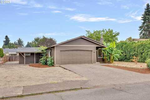 740 S ELM ST, Canby, OR 97013