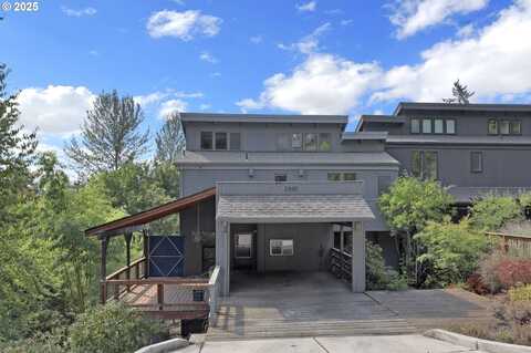 2440 OAK GROVE DR, Eugene, OR 97403