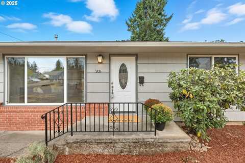 305 W HEREFORD ST, Gladstone, OR 97027