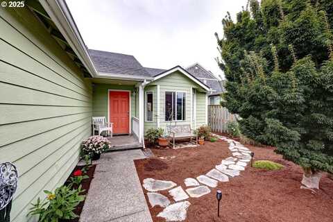 450 9TH AVE, Seaside, OR 97138