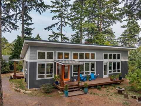 1090 12TH ST, Port Orford, OR 97465