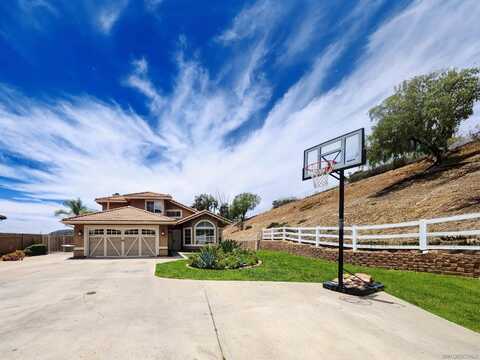 9410 Brian Way, El Cajon, CA 92021