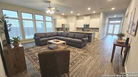 9304 Aggie, San Antonio, TX 78254
