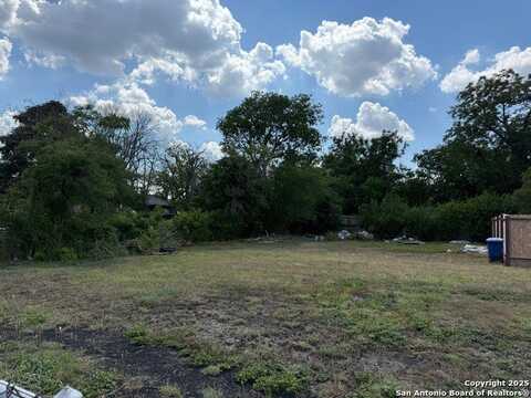 1215 N Mel Waiters Way, San Antonio, TX 78202