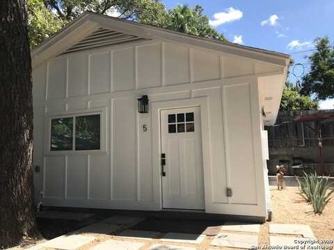 423 W Woodlawn Ave., San Antonio, TX 78212