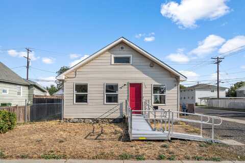 1708 E Tilsley Pl, Spokane, WA 99207