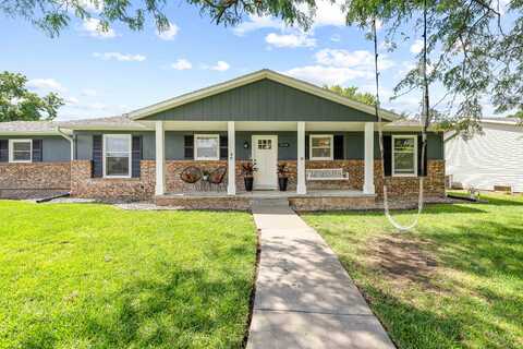 2636 Bret Ave, Salina, KS 67401