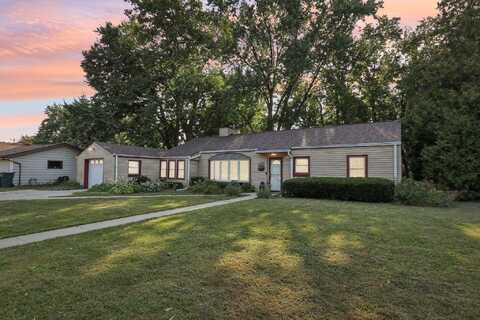2947 S 106th Street, West Allis, WI 53227