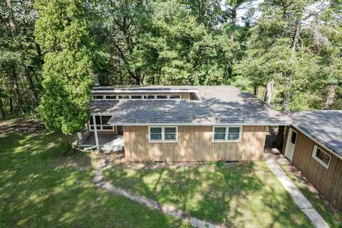 N6927 Harris Court, Westfield, WI 53964
