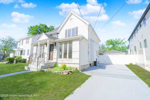 220 Sprague Avenue, Staten Island, NY 10307