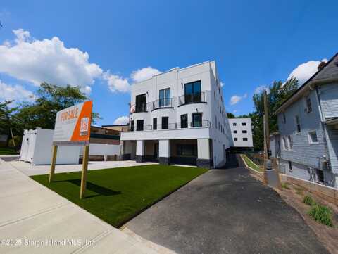3865 Amboy Road, Staten Island, NY 10308