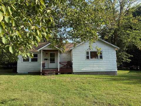 8 Fairlane Dr., Canton, NY 13617