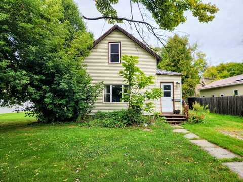 22 Park St, Norwood, NY 13668