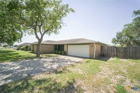 703 Duck Drive, Victoria, TX 77905