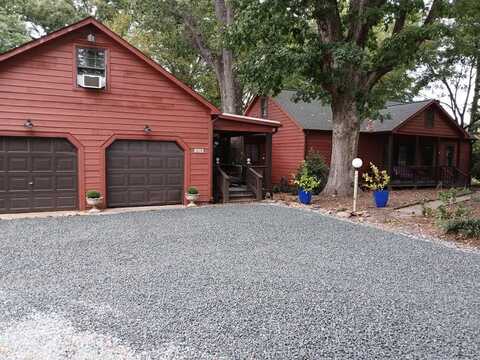 2174 Grubby Road, Halifax, VA 24588