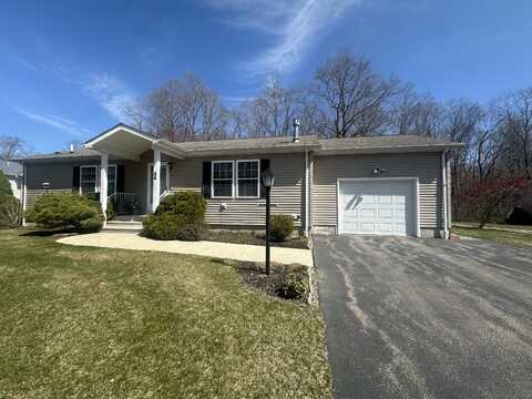 54 Indian Hill Road, Uncasville, CT 06382