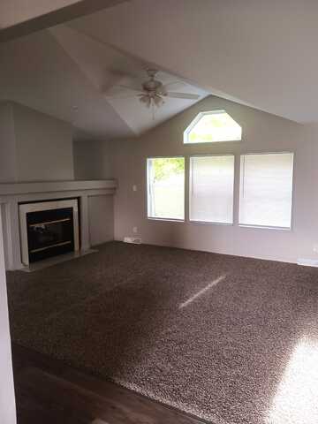 1949 Ridgeview, Ypsilanti, MI 48198