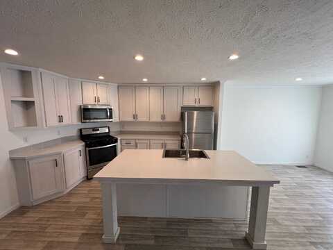 319 Kensington, Newport, MI 48166