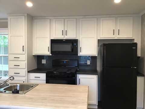 1 Roxbury Park, Goshen, IN 46526