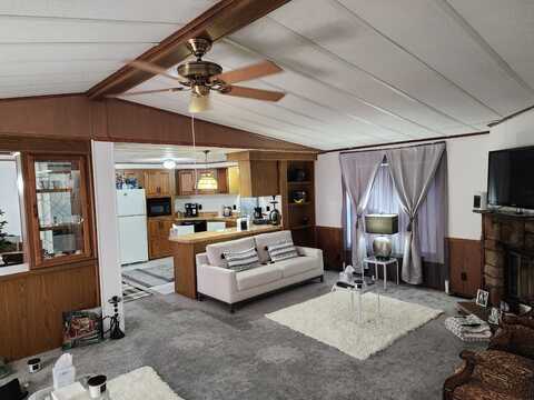 14692 Wickford Court, Shelby, MI 48315