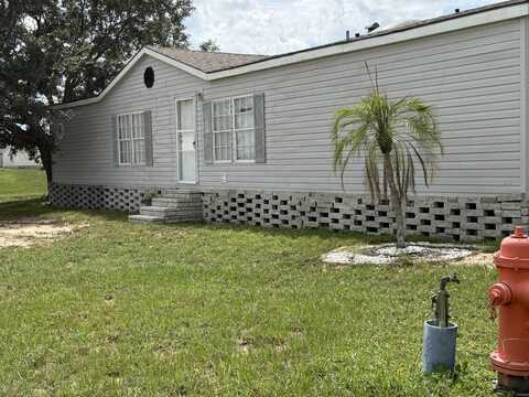 1103 Ridgeway Blvd. North, Davenport, FL 33897