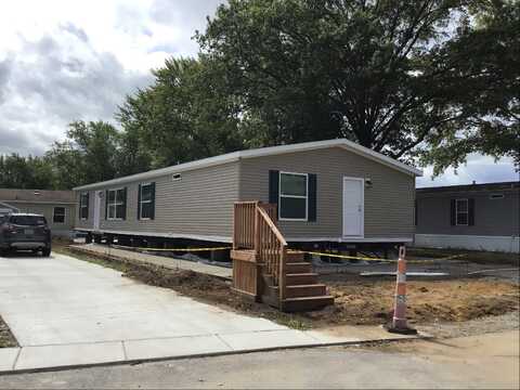 42 East Woodside, Holland, OH 43528