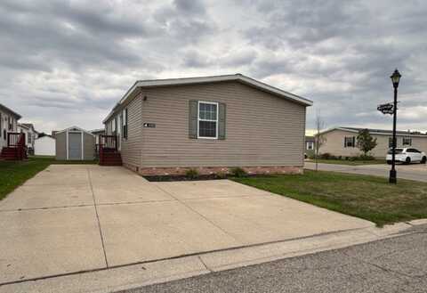 6240 Juliet Blvd, Fenton, MI 48430