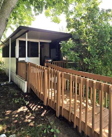 4916 Nixon Ct, Hudsonville, MI 49426