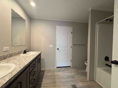 3611 Butternut Dr #305, Holland, MI 49424