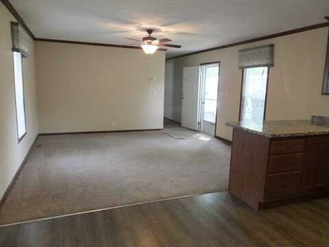 39 East Woodside, Holland, OH 43528