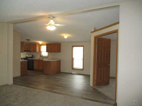 23374 Arlington Dr, Clinton, MI 48036